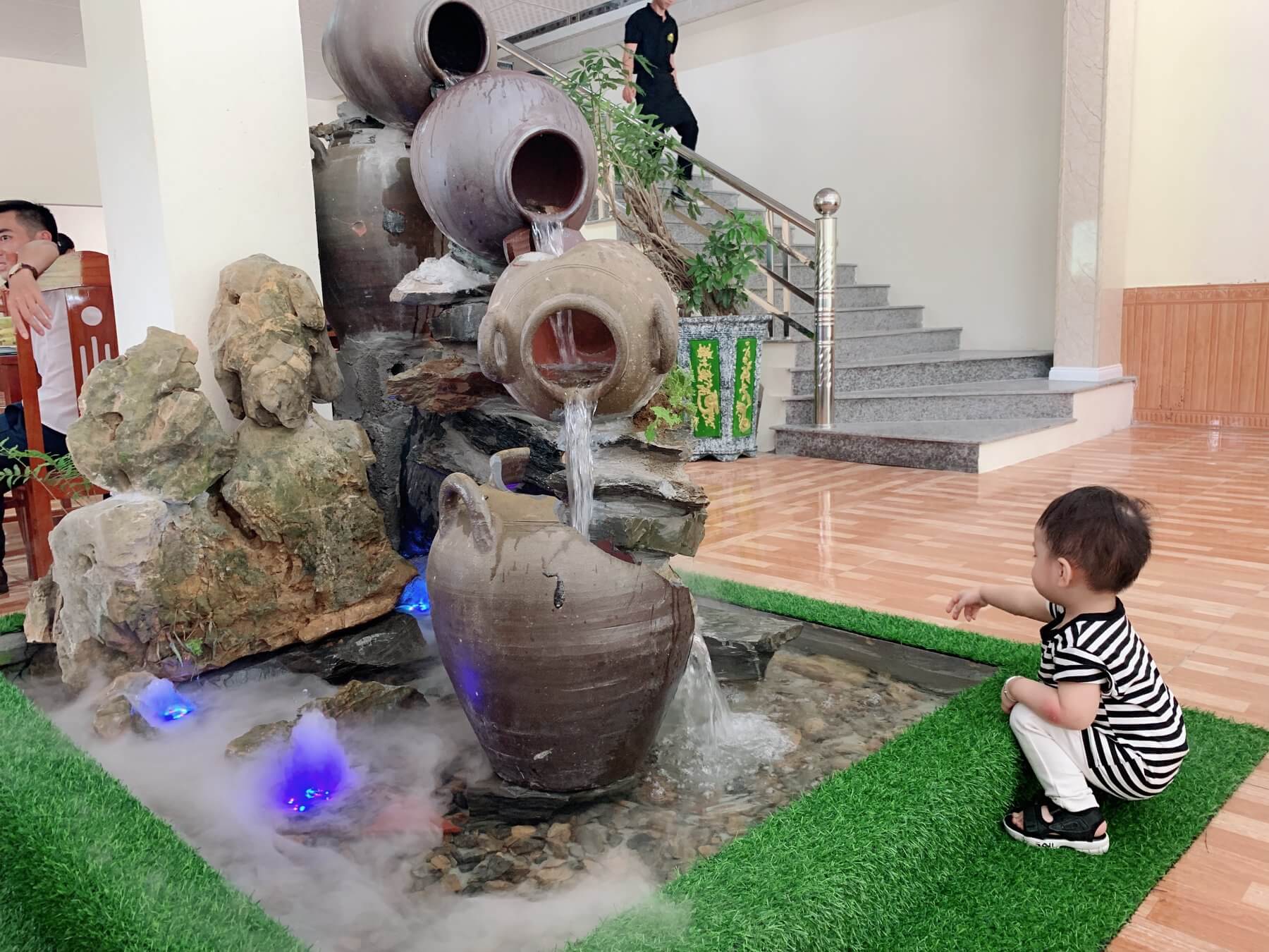 Không gian nhà hàng tam chúc 2